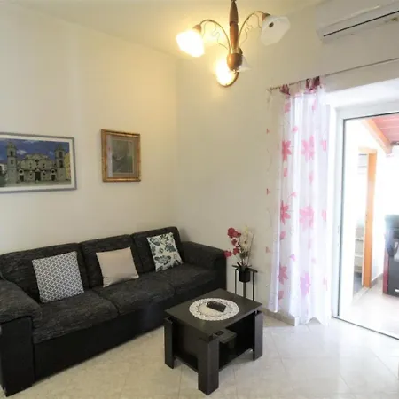 Sea Balcony דירה *